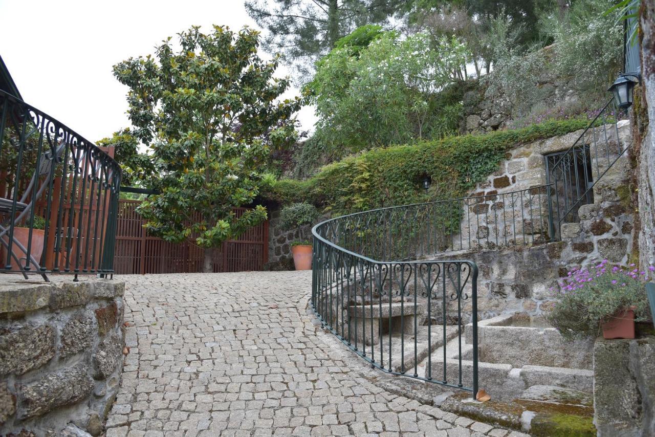 Hostal Quinta Do Outeiro Resende Exterior foto