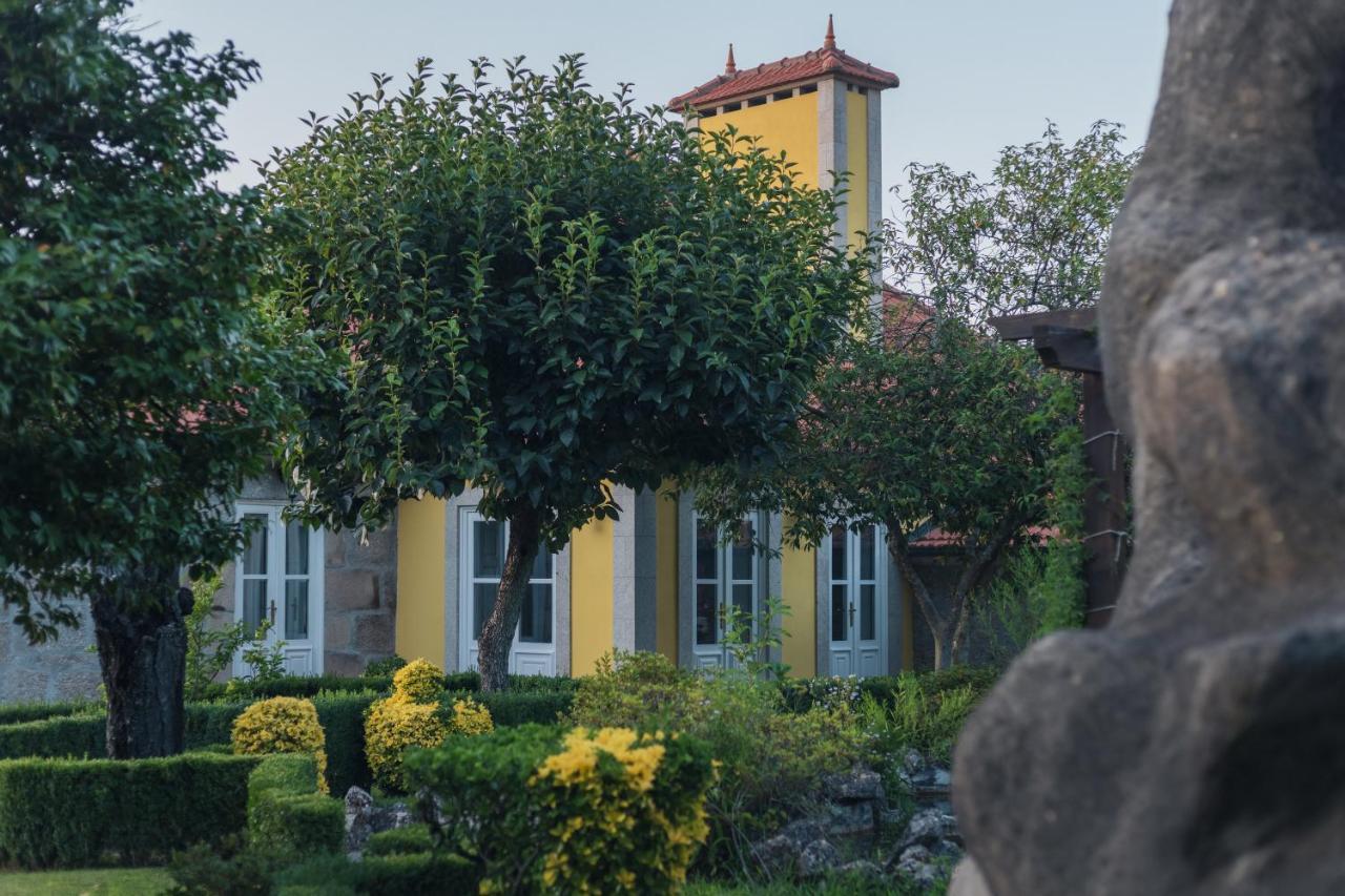 Hostal Quinta Do Outeiro Resende Exterior foto